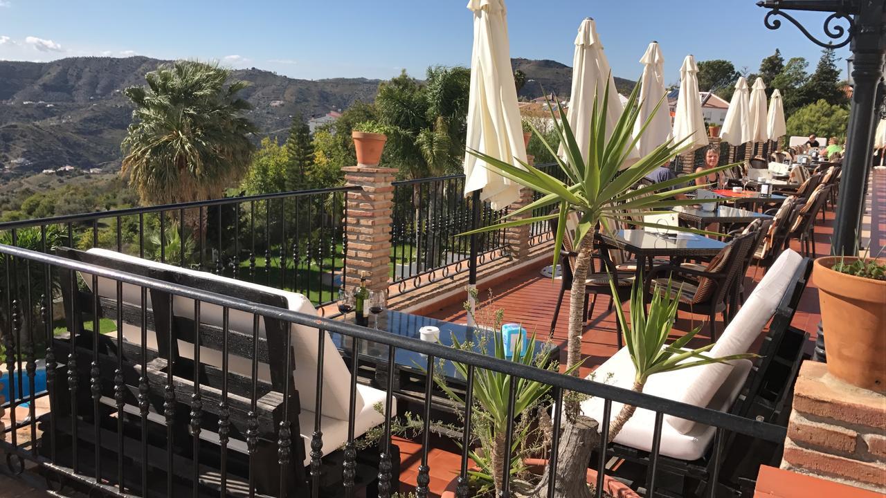 Hotel Y Bungalows Balcon De Competa Ngoại thất bức ảnh